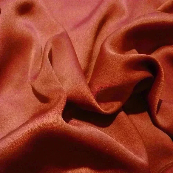 Chicos plus size satin maroon Blouse - Picture 13 of 13